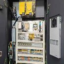 韩国斗山2米数控立车，型号VTS1620， 卡盘直径1.6米 .